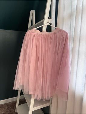 eesome Pink Tulle Midi Skirt - Layered Soft Silhouette